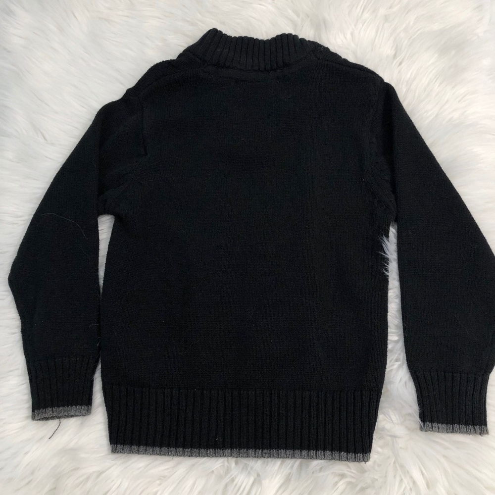 sweater - Picture 4 of 4